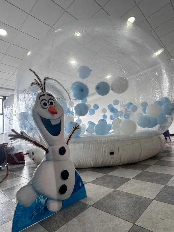 Bubble House con Olaf y globos azules